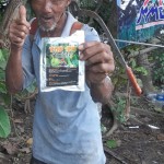 Salah satu petani yang ikut andil mengaplikasikan TOP BN untuk pengendalian hayati hama wereng