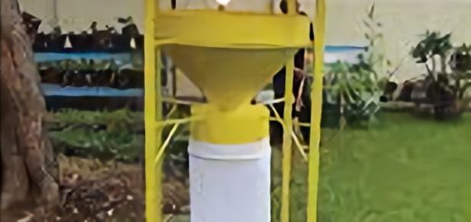 Perangkap hama lampu 100 watt- dipasang pada ketingian 150-250 cm dengan hasil tangkapan mencapai 400 ribu ekor per malam